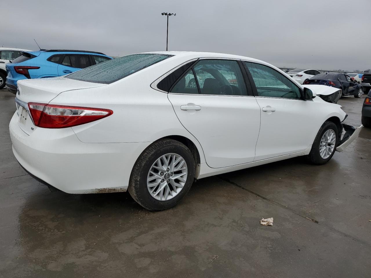 2016 Toyota Camry - Image 3
