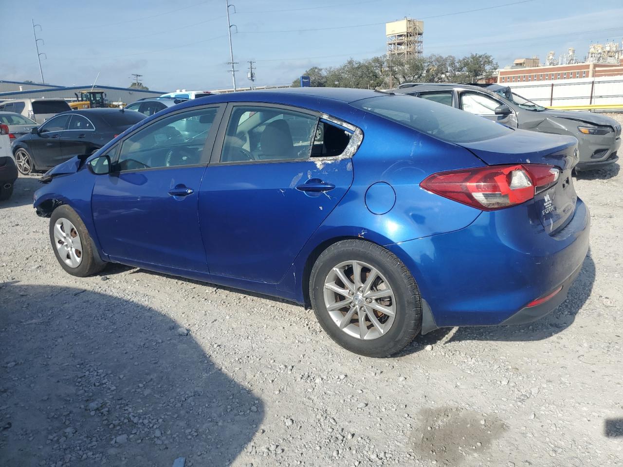 2017 Kia Forte - Image 2
