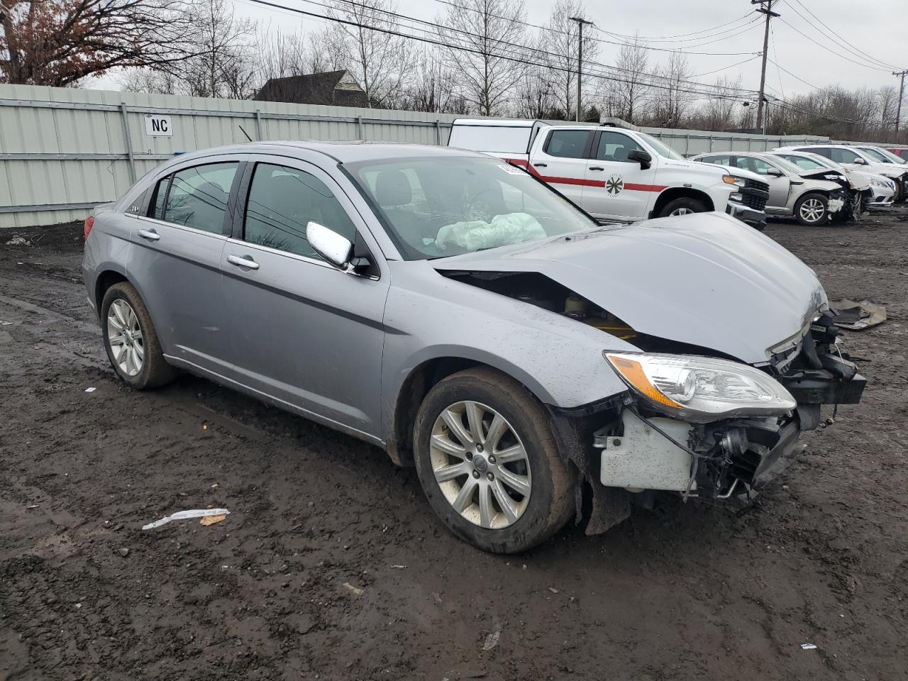 2014 Chrysler 200 - Image 4