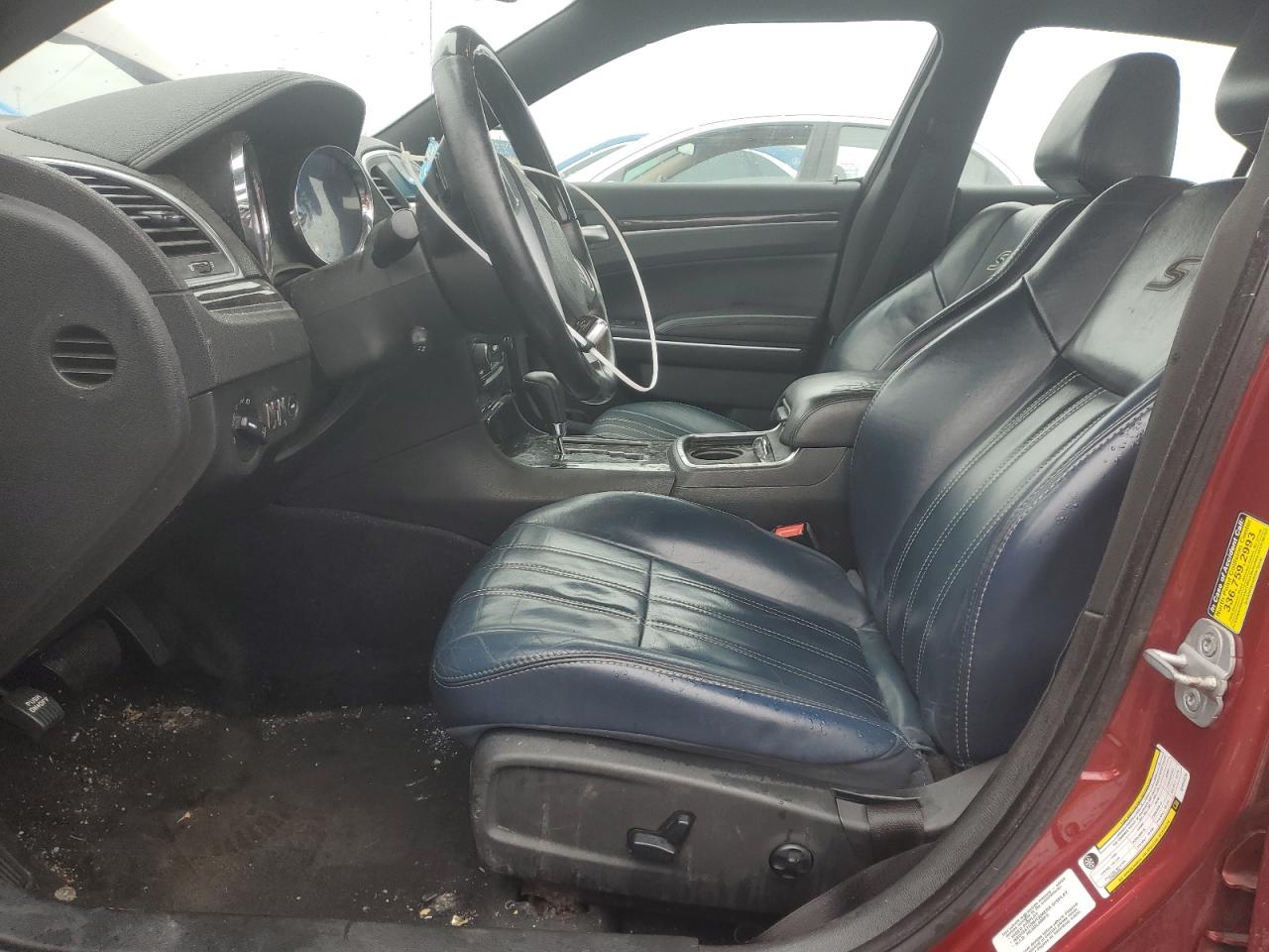 2013 Chrysler 300 - Image 7