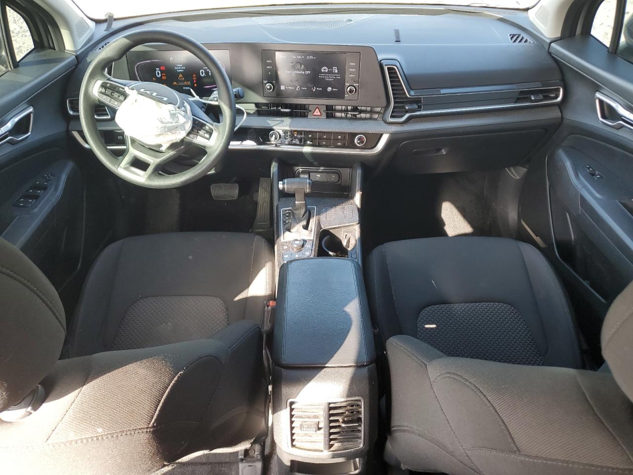 2023 Kia Sportage - Image 8