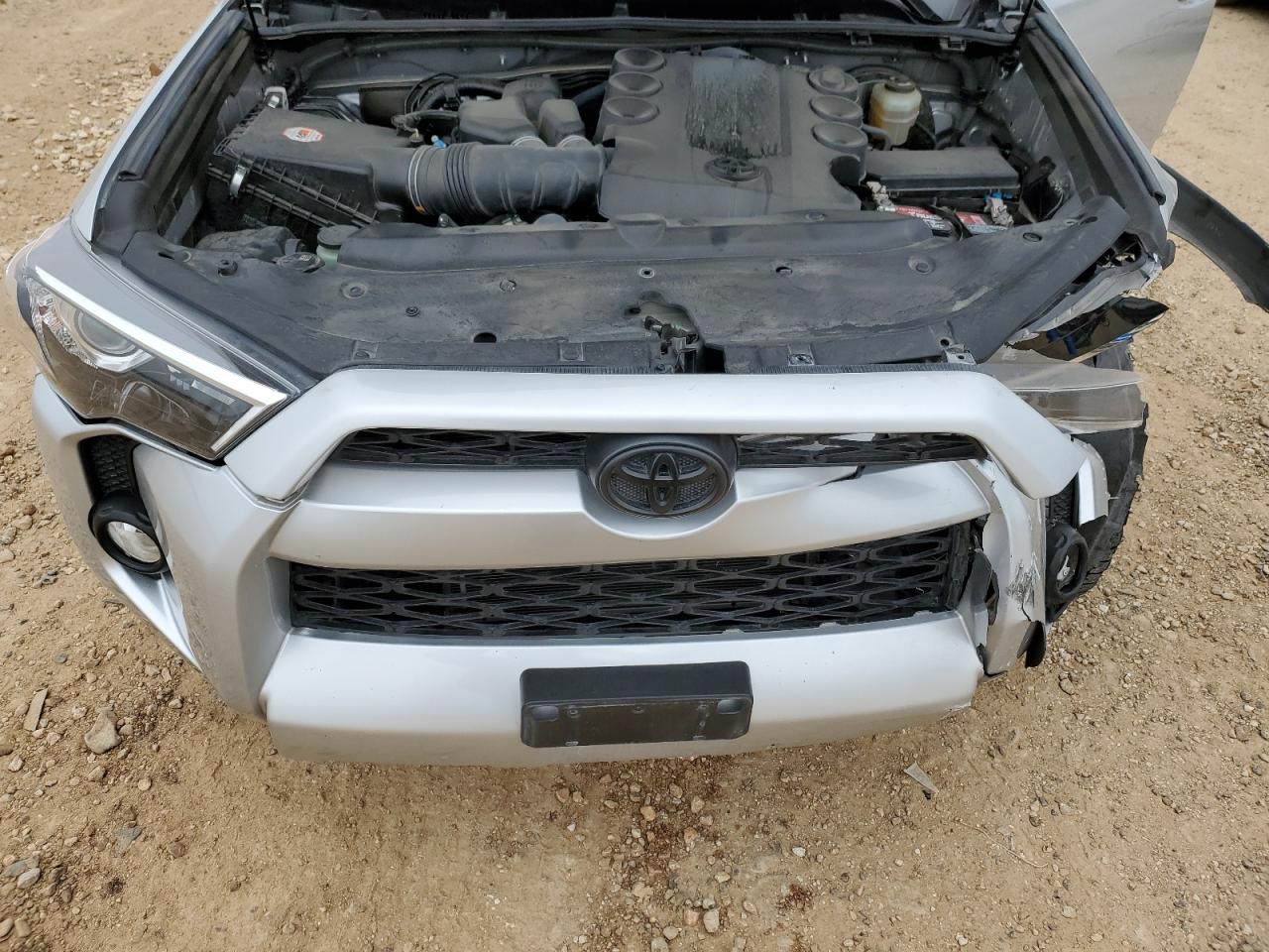 2018 Toyota 4Runner - Image 12