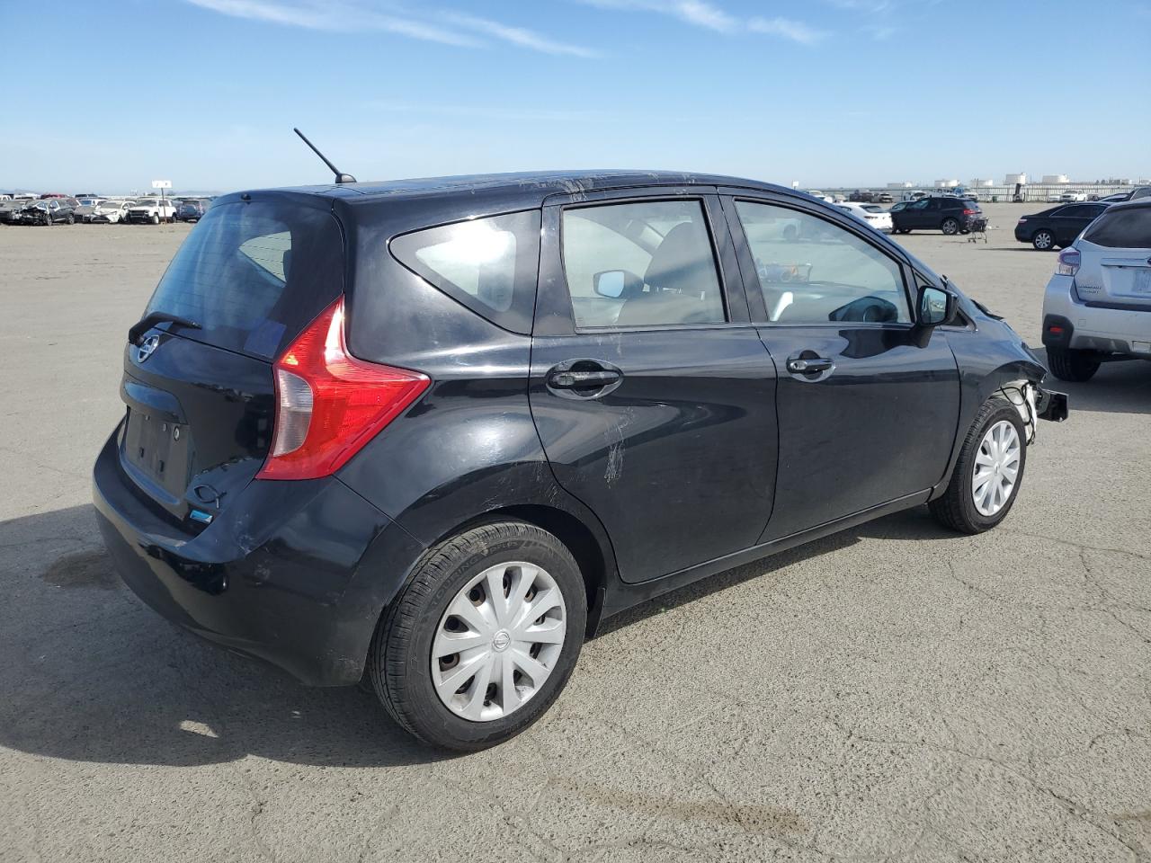 2015 Nissan Versa - Image 3
