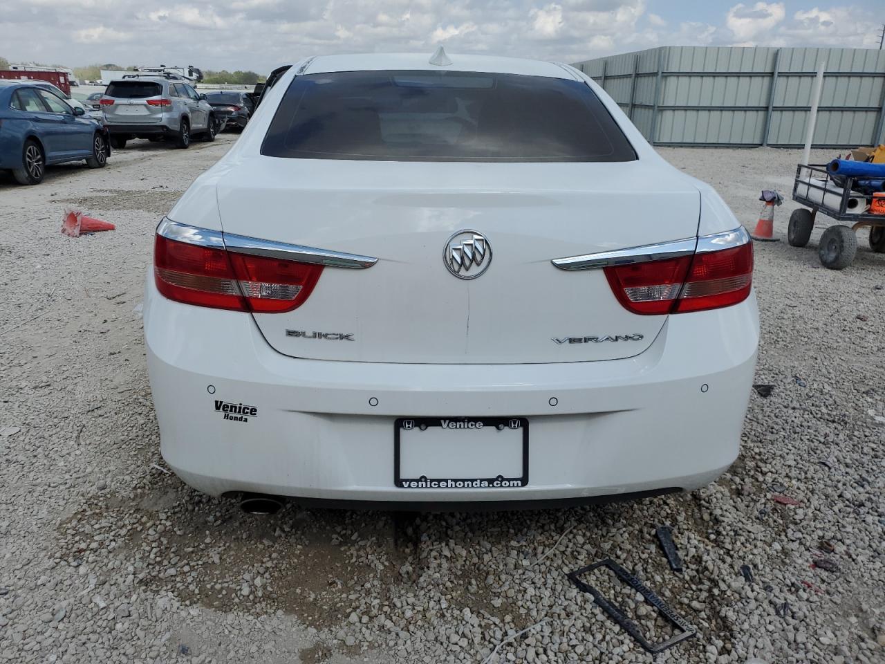 2016 Buick Verano - Image 6