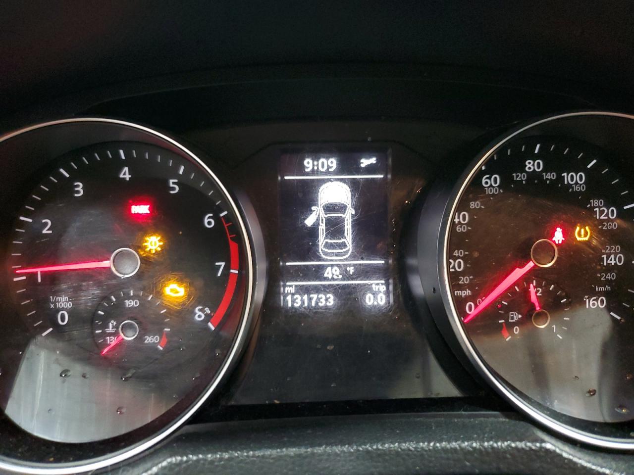 2018 Volkswagen Passat - Image 9