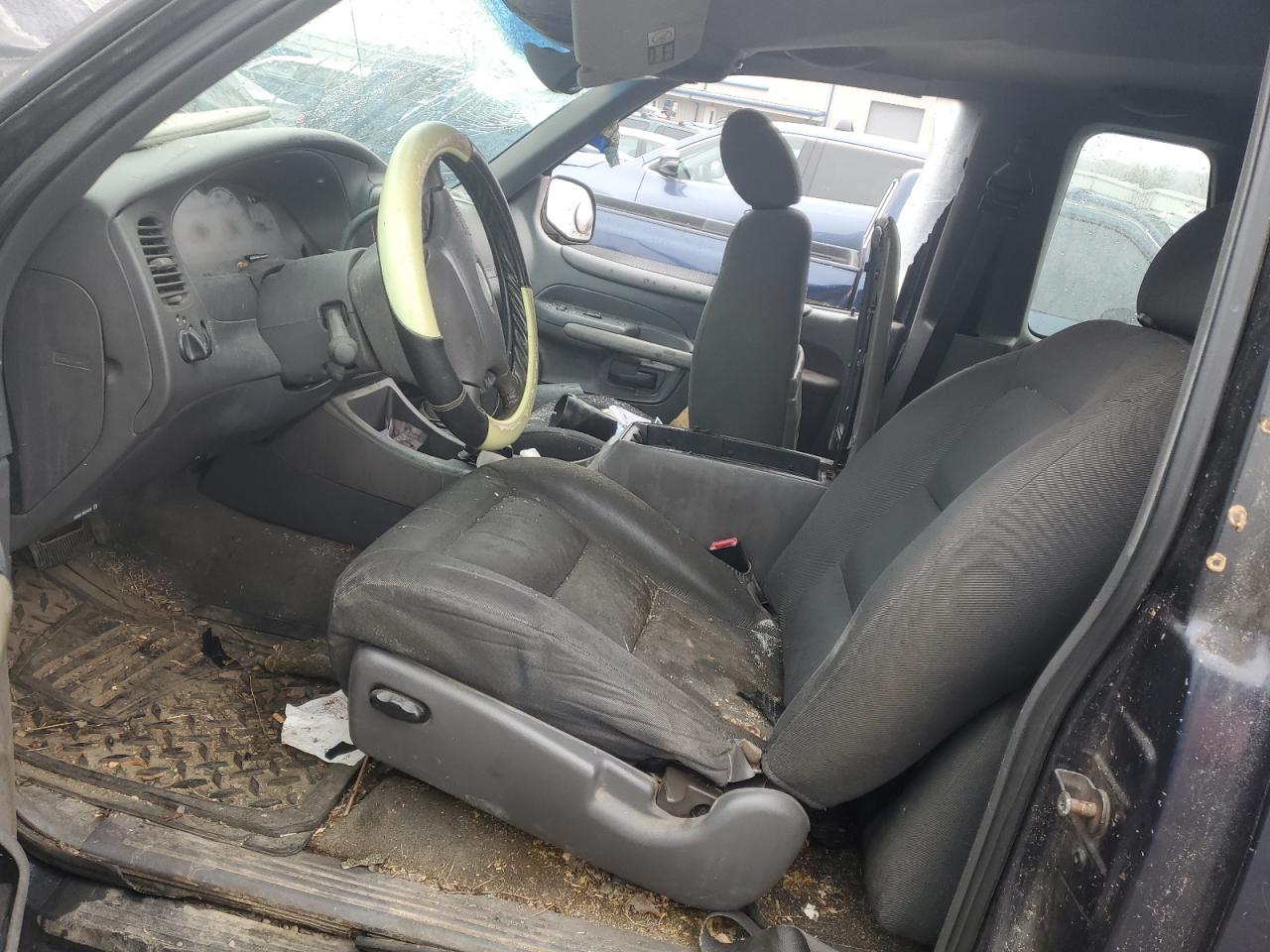 2001 Ford Explorer - Image 7