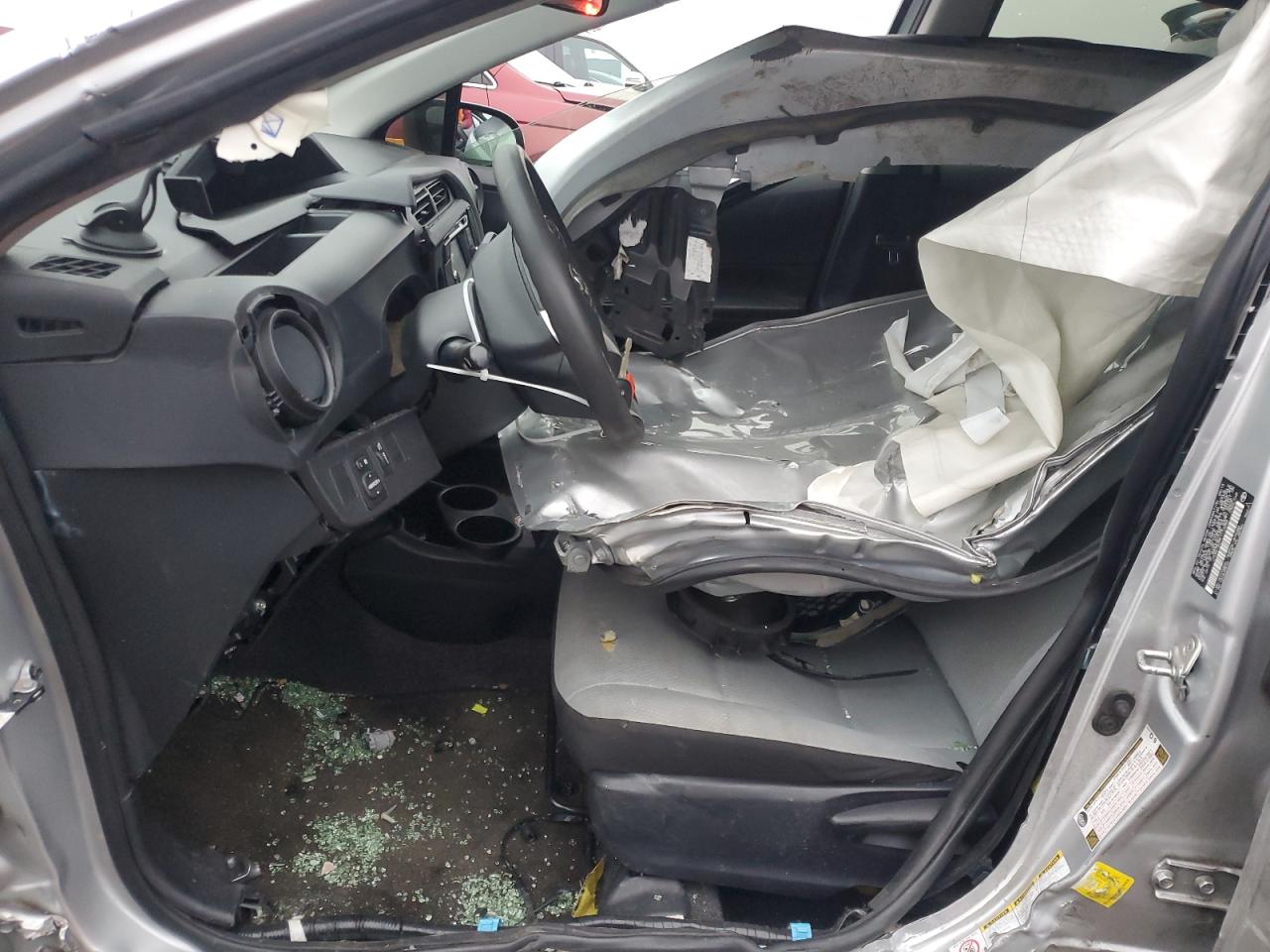 2015 Toyota Prius - Image 7