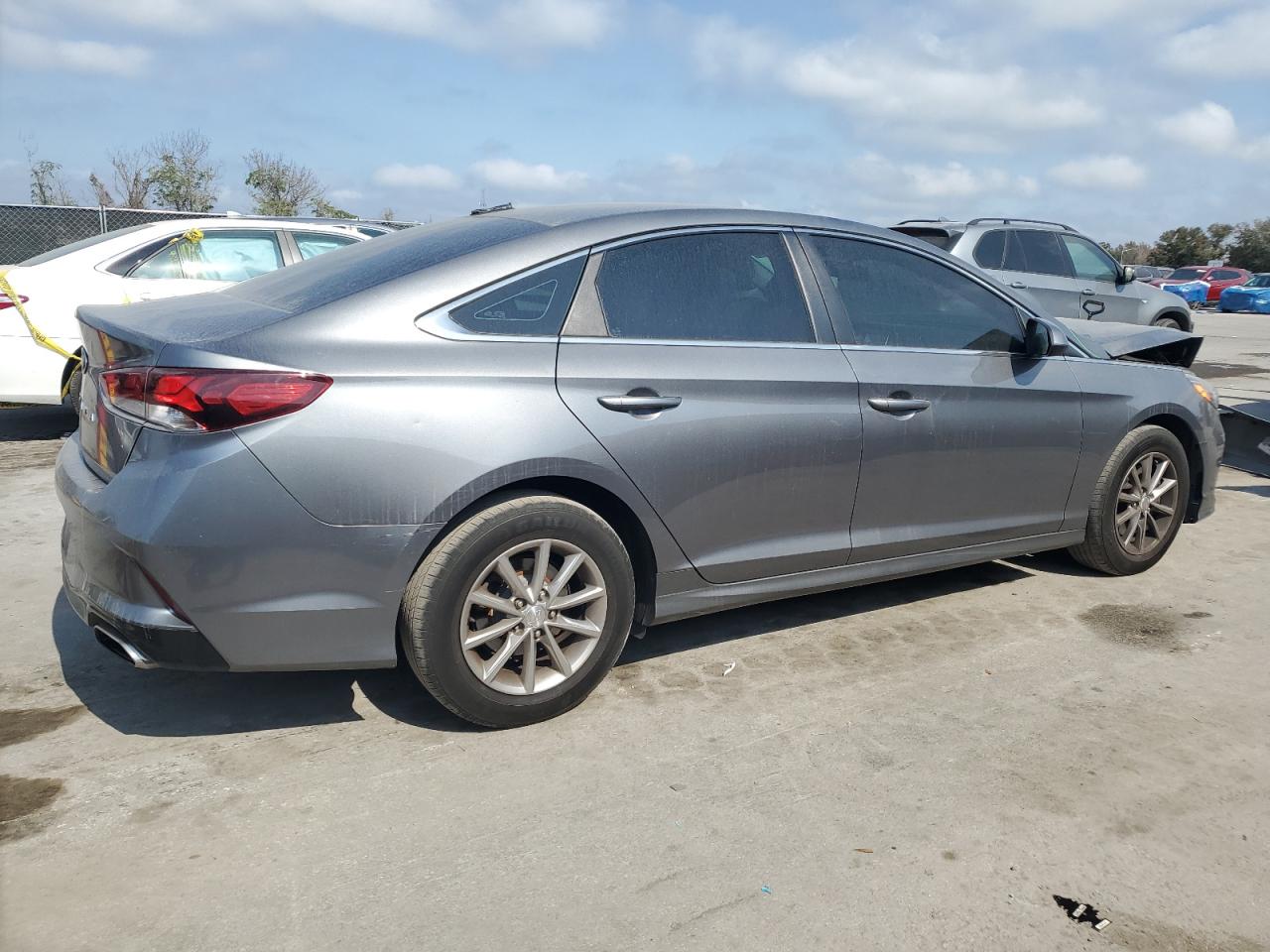 2018 Hyundai Sonata - Image 3