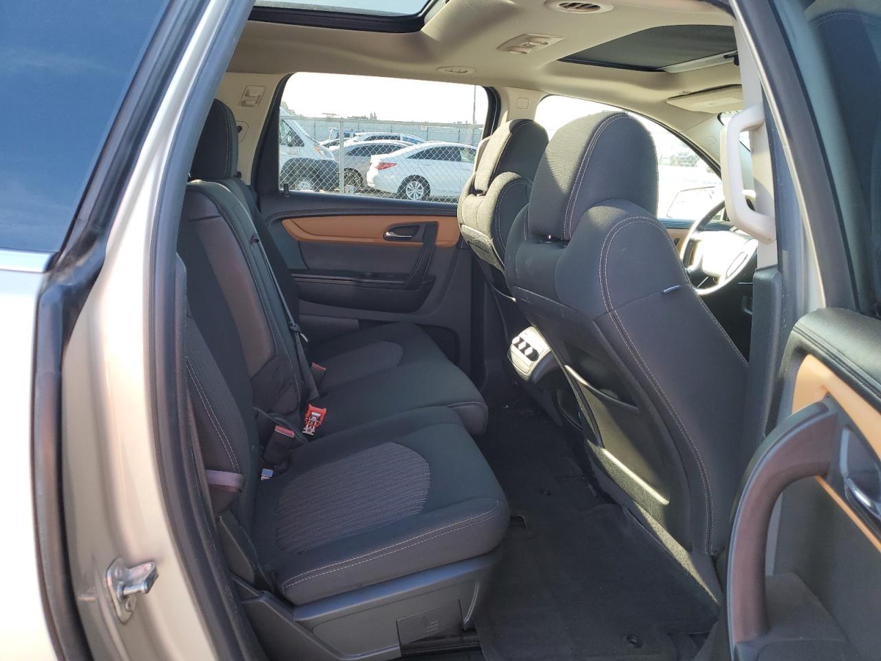 2013 Chevrolet Traverse - Image 11