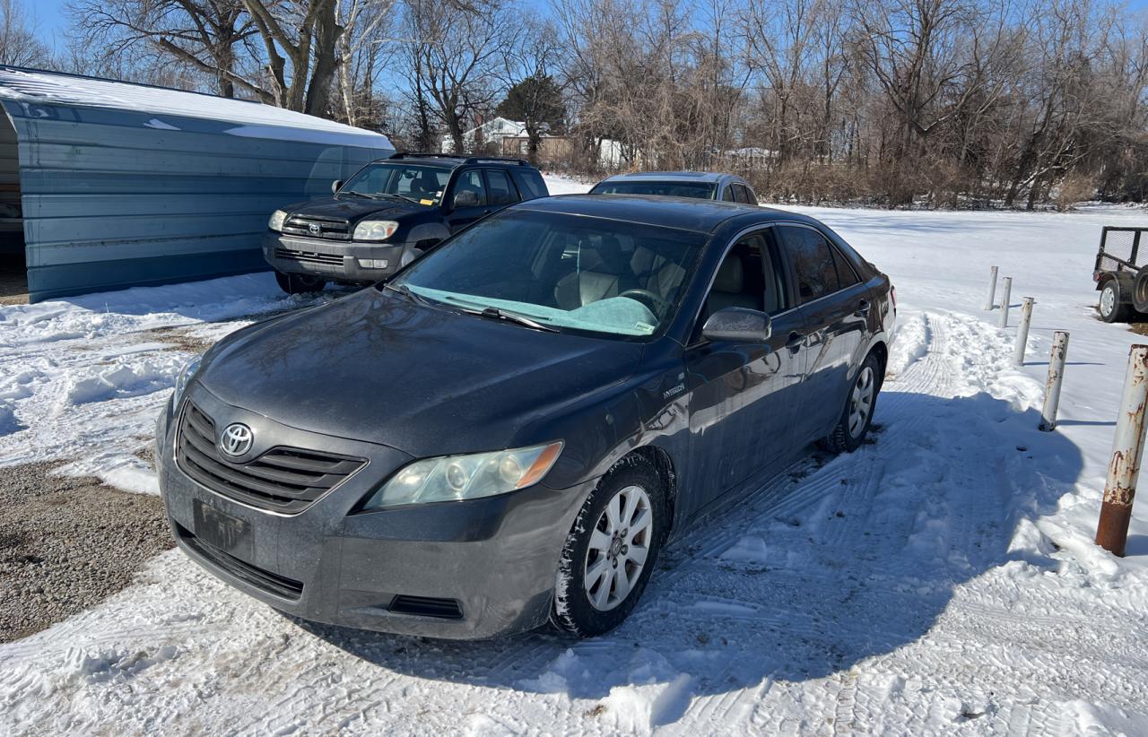 2009 Toyota Camry - Image 2