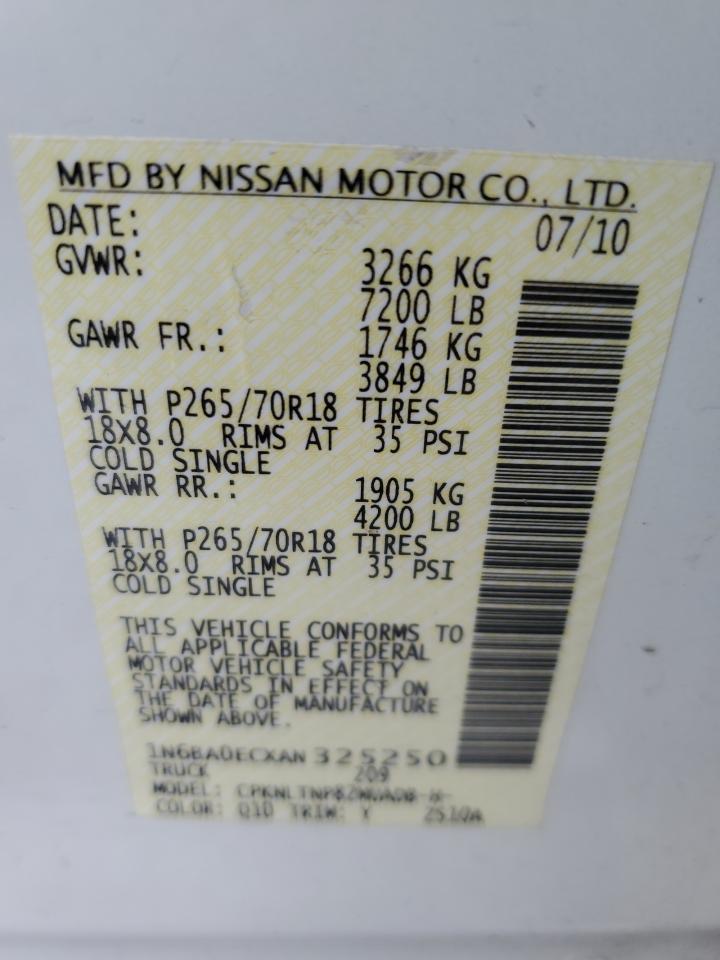 2010 Nissan Titan - Image 12