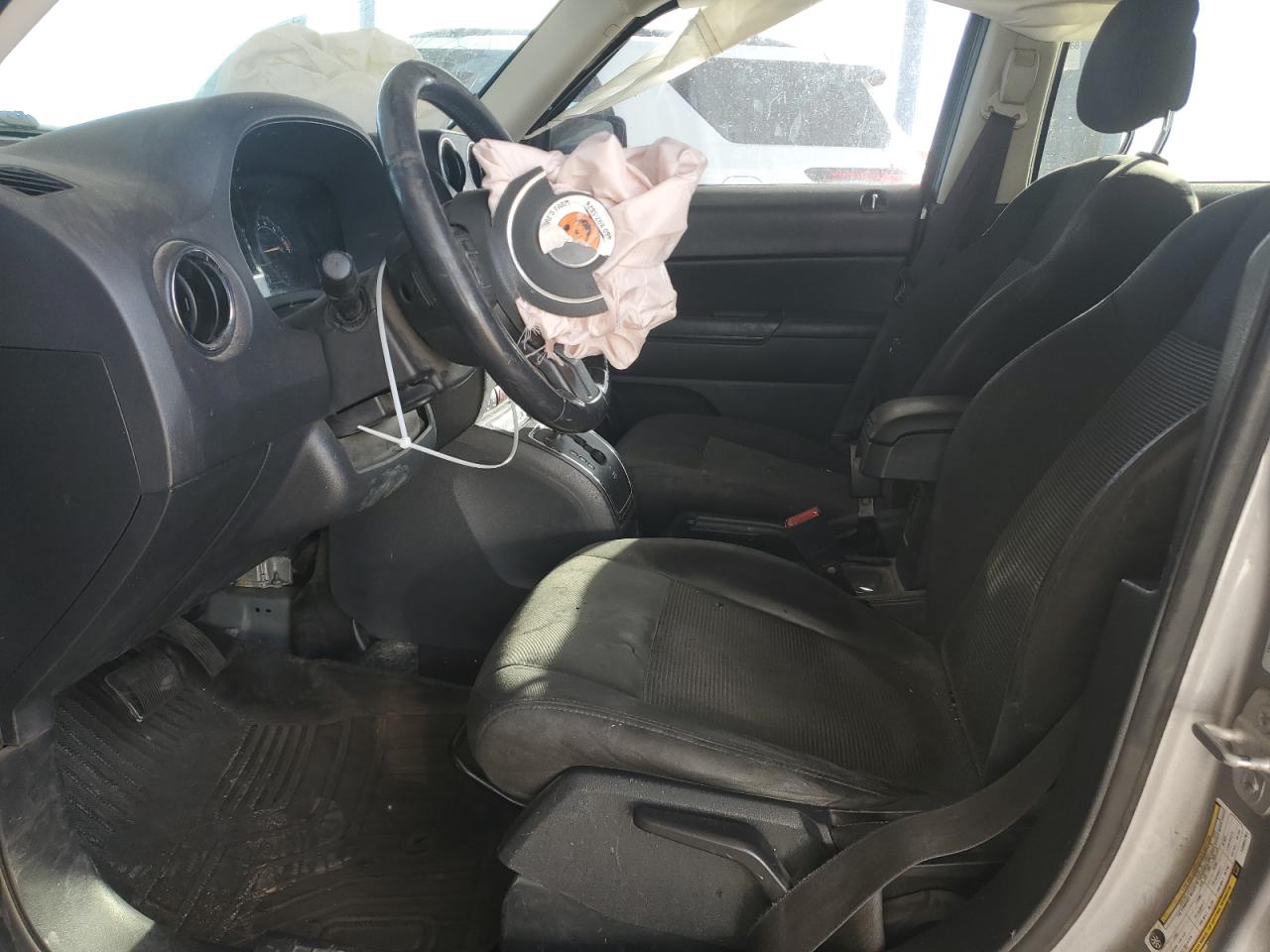 2015 Jeep Liberty (Patriot) - Image 7