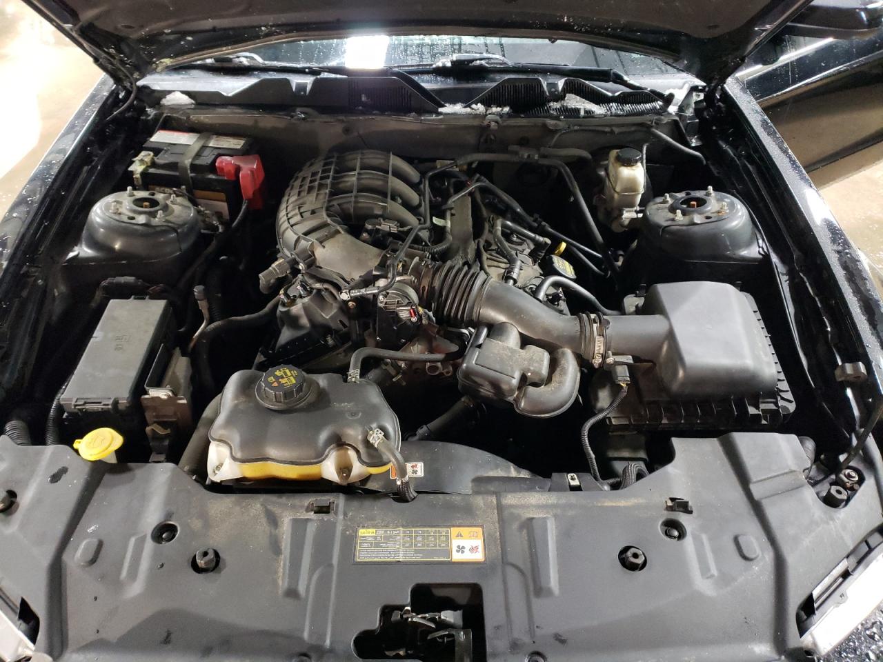 2013 Ford Mustang - Image 11