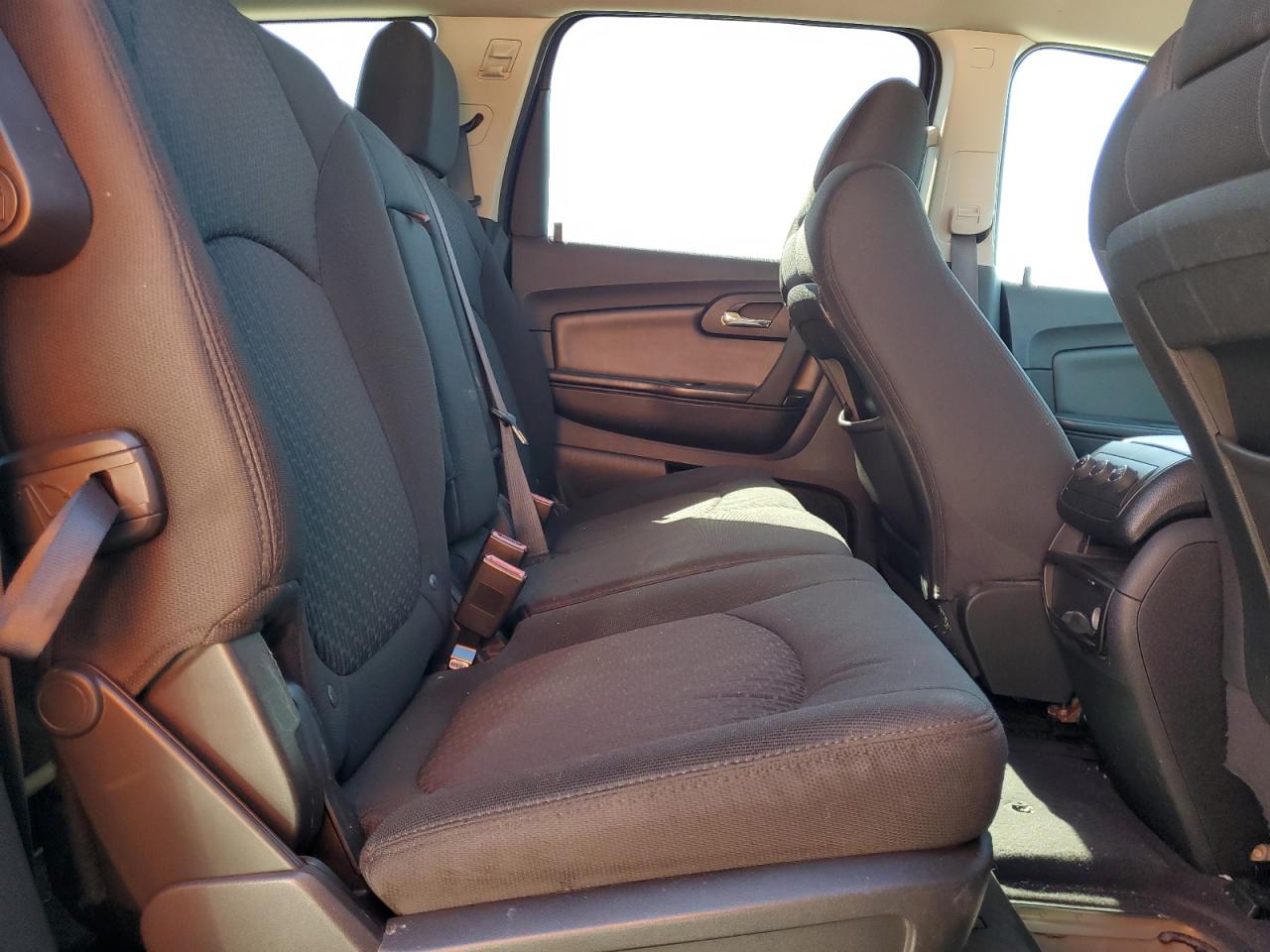 2012 Chevrolet Traverse - Image 12