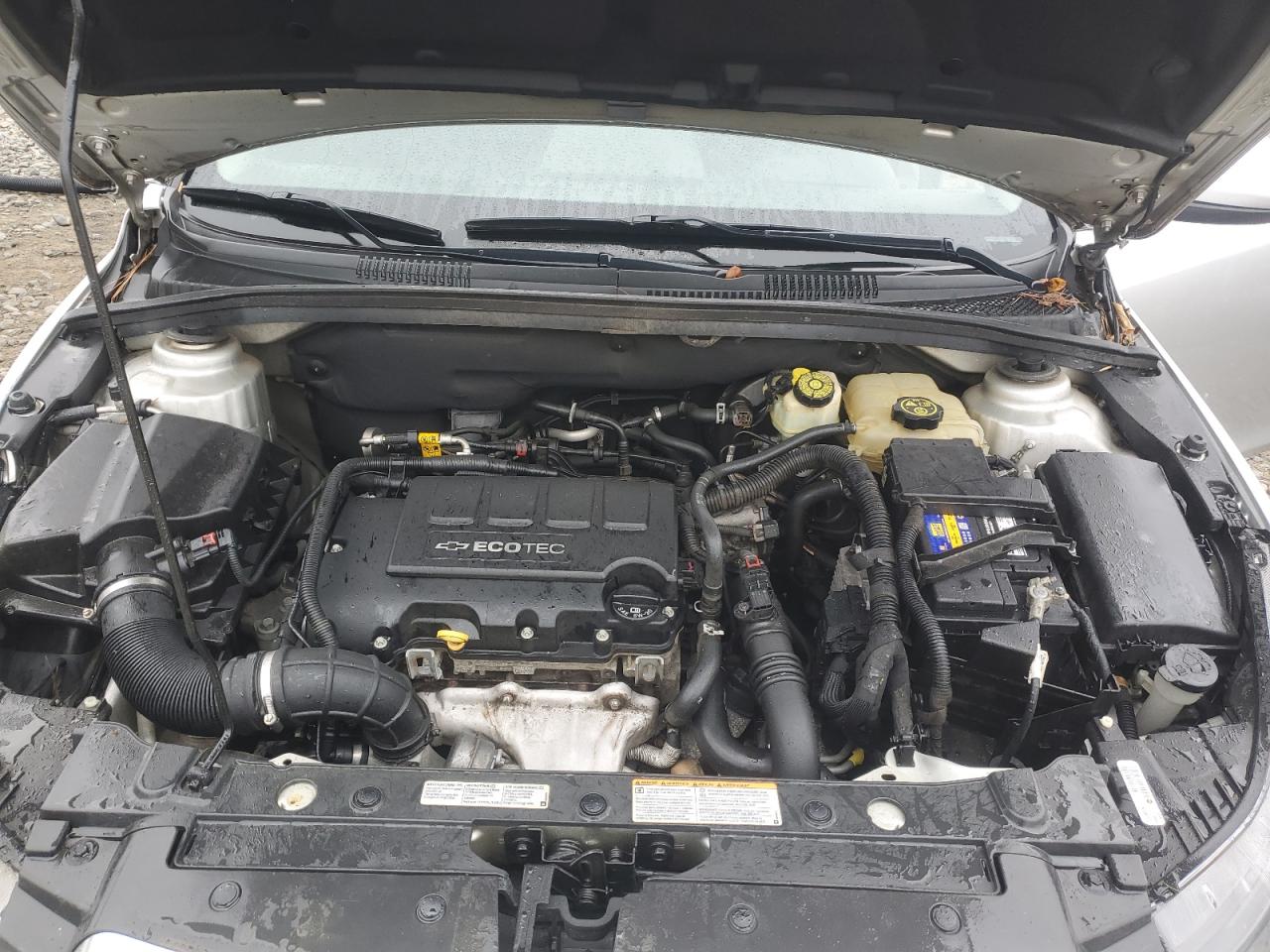 2014 Chevrolet Cruze - Image 11