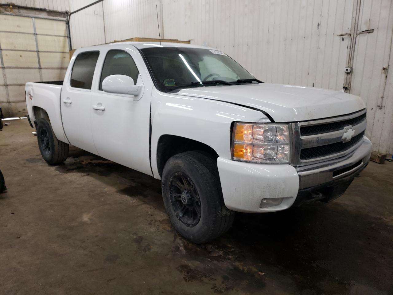 2018 Chevrolet Silverado - Image 4