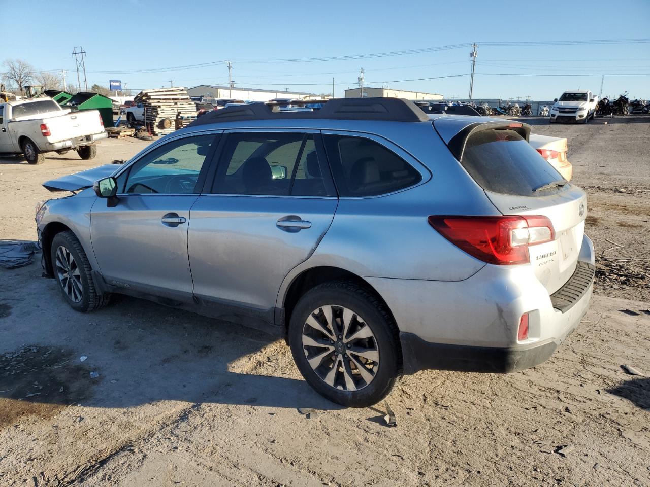 2015 Subaru Outback - Image 2
