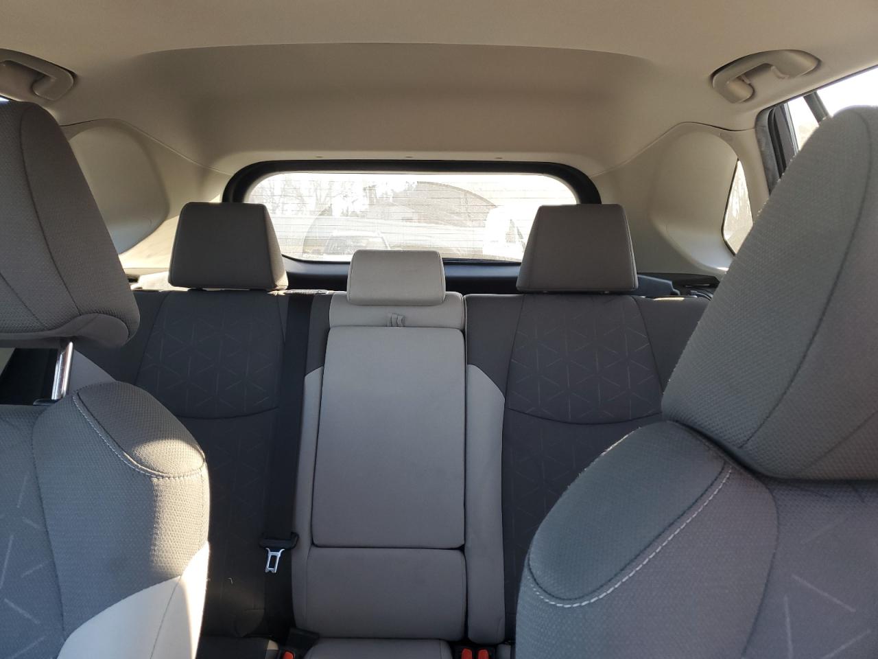 2021 Toyota RAV 4 - Image 10