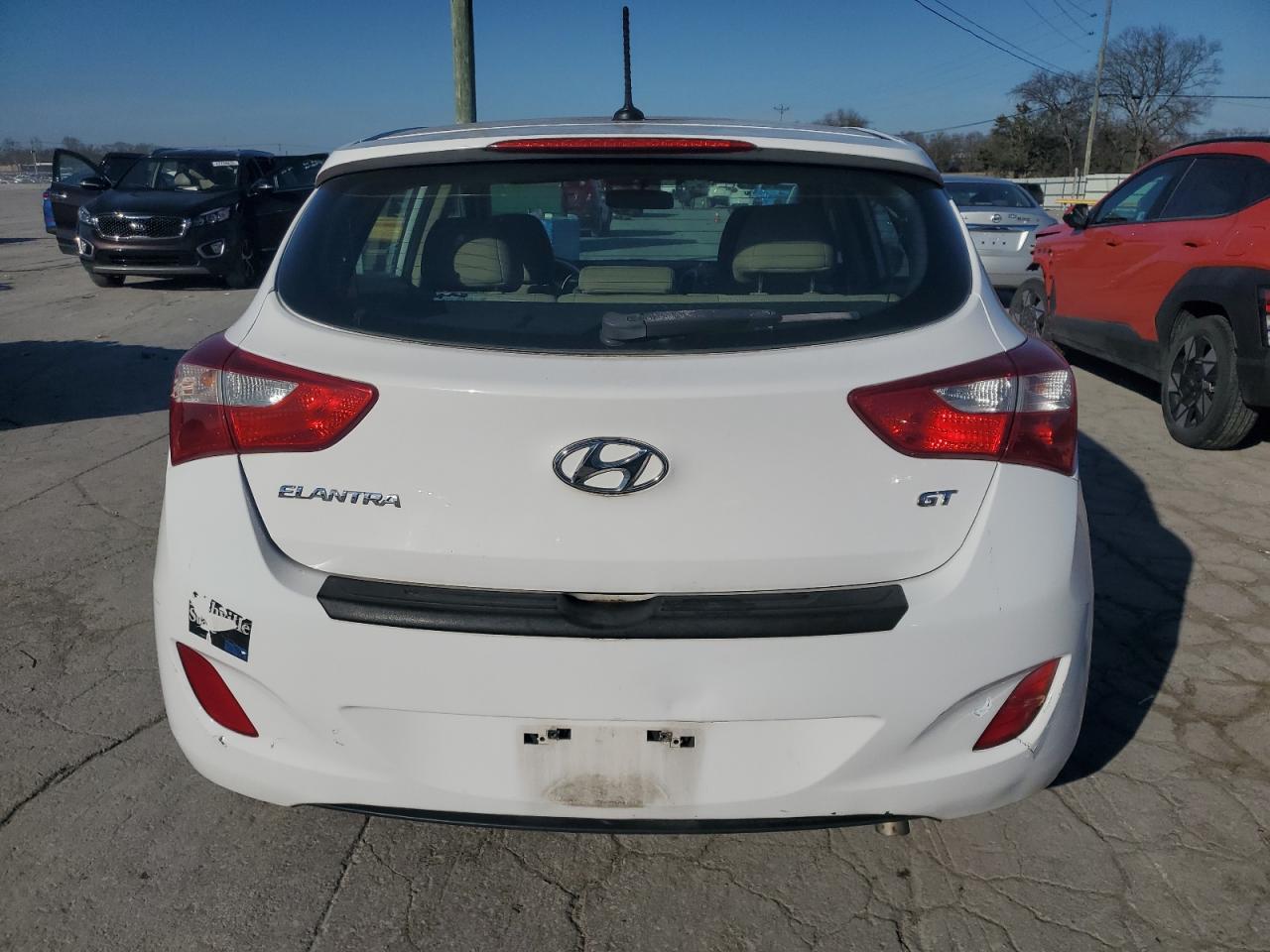 2014 Hyundai Elantra - Image 6