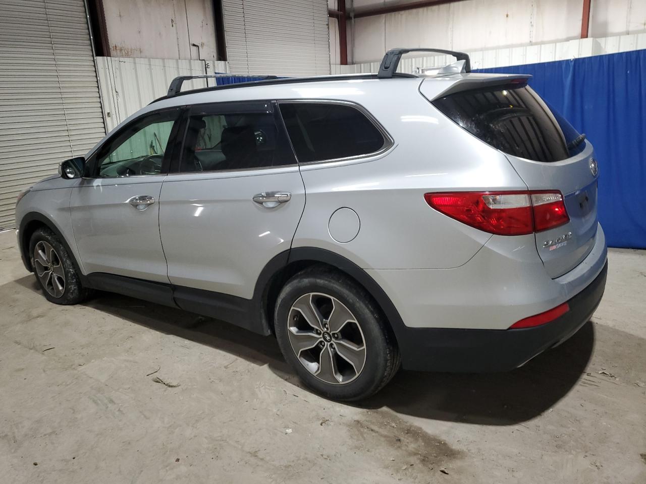 2013 Hyundai Santa Fe - Image 2