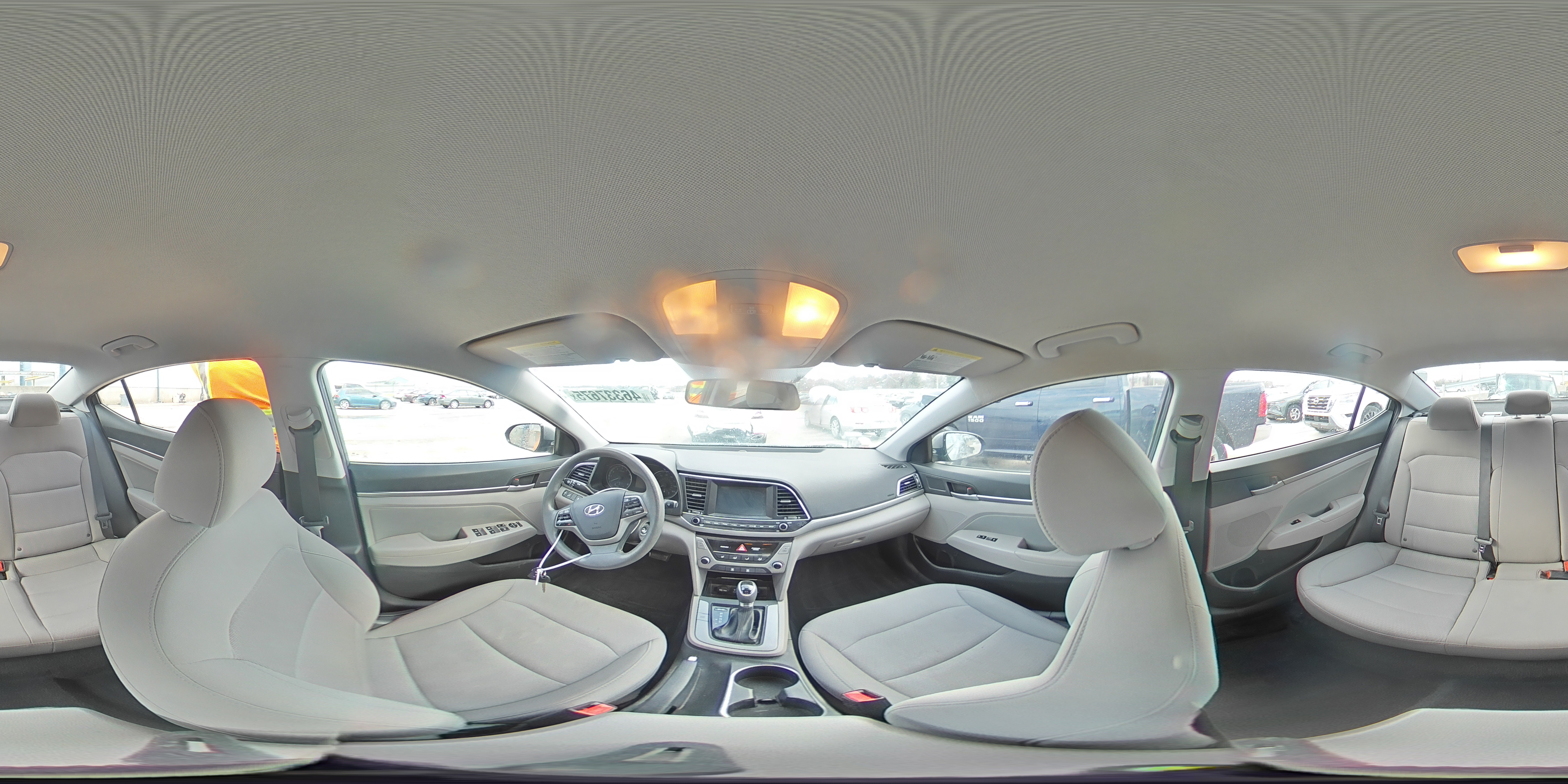 2018 Hyundai Elantra - Image 15