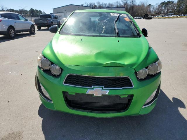 Hatchbacks CHEVROLET SONIC 2015 Zielony