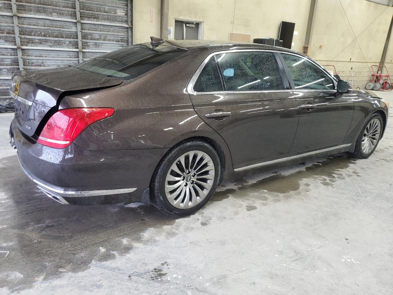 2017 Genesis G90 - Image 3