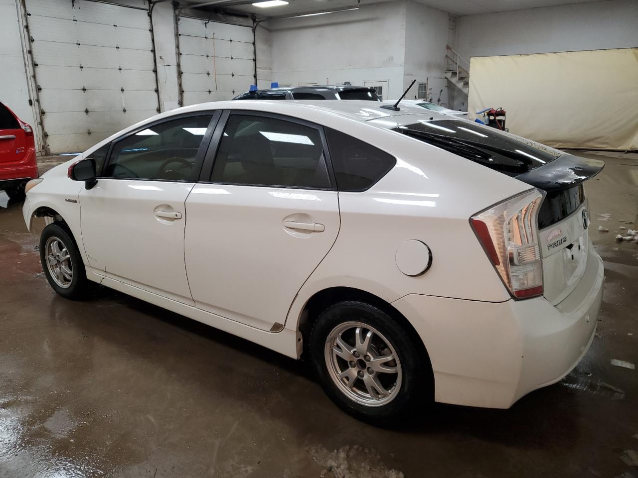 2011 Toyota Prius - Image 2
