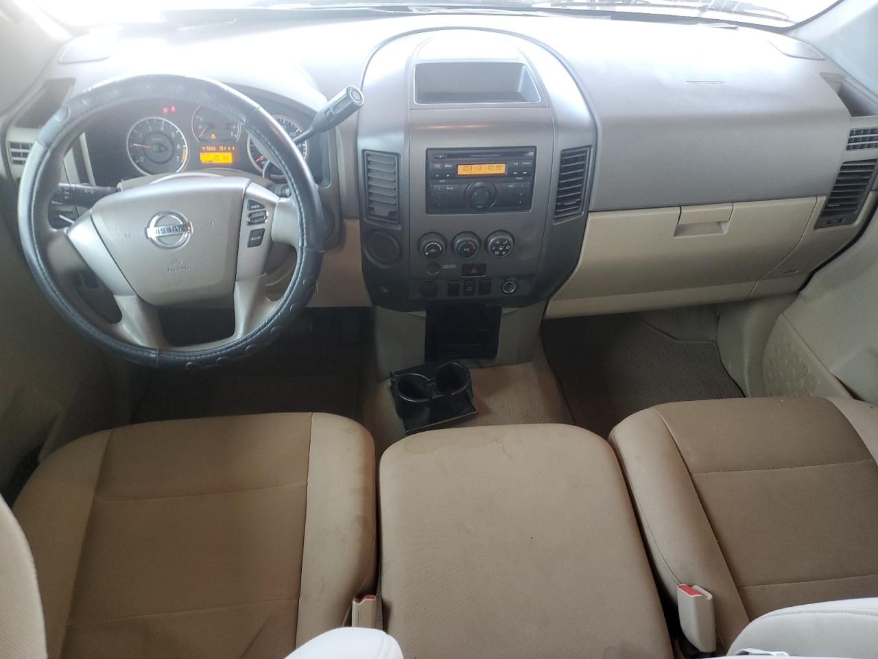 2014 Nissan Titan - Image 8