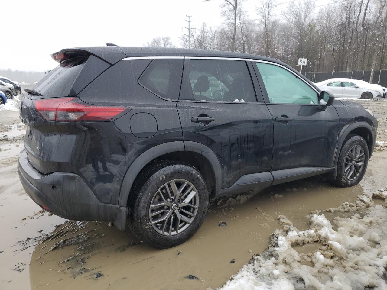 2021 Nissan Rogue - Image 3