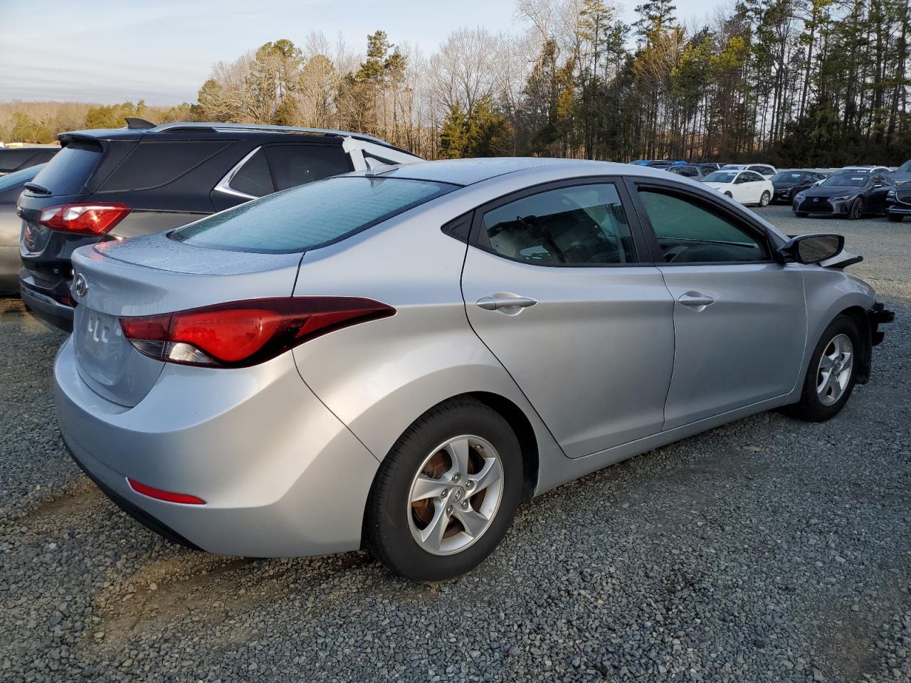 2014 Hyundai Elantra - Image 3