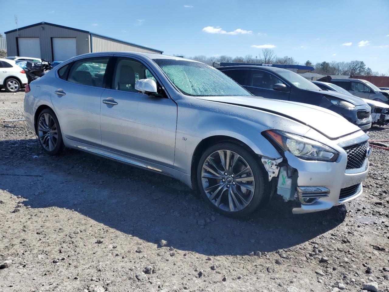 2018 Infiniti Q70 - Image 4