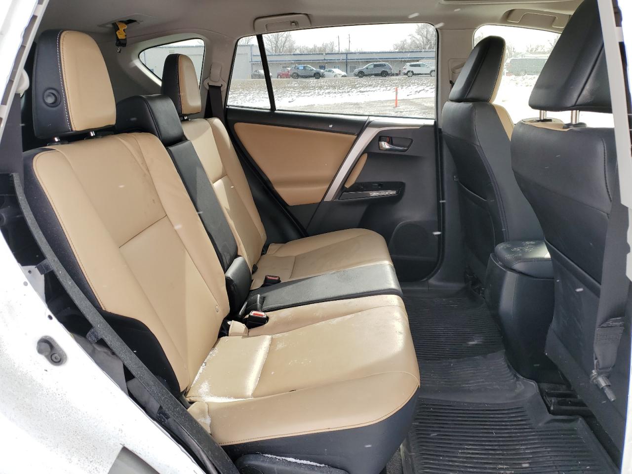 2018 Toyota RAV 4 - Image 11
