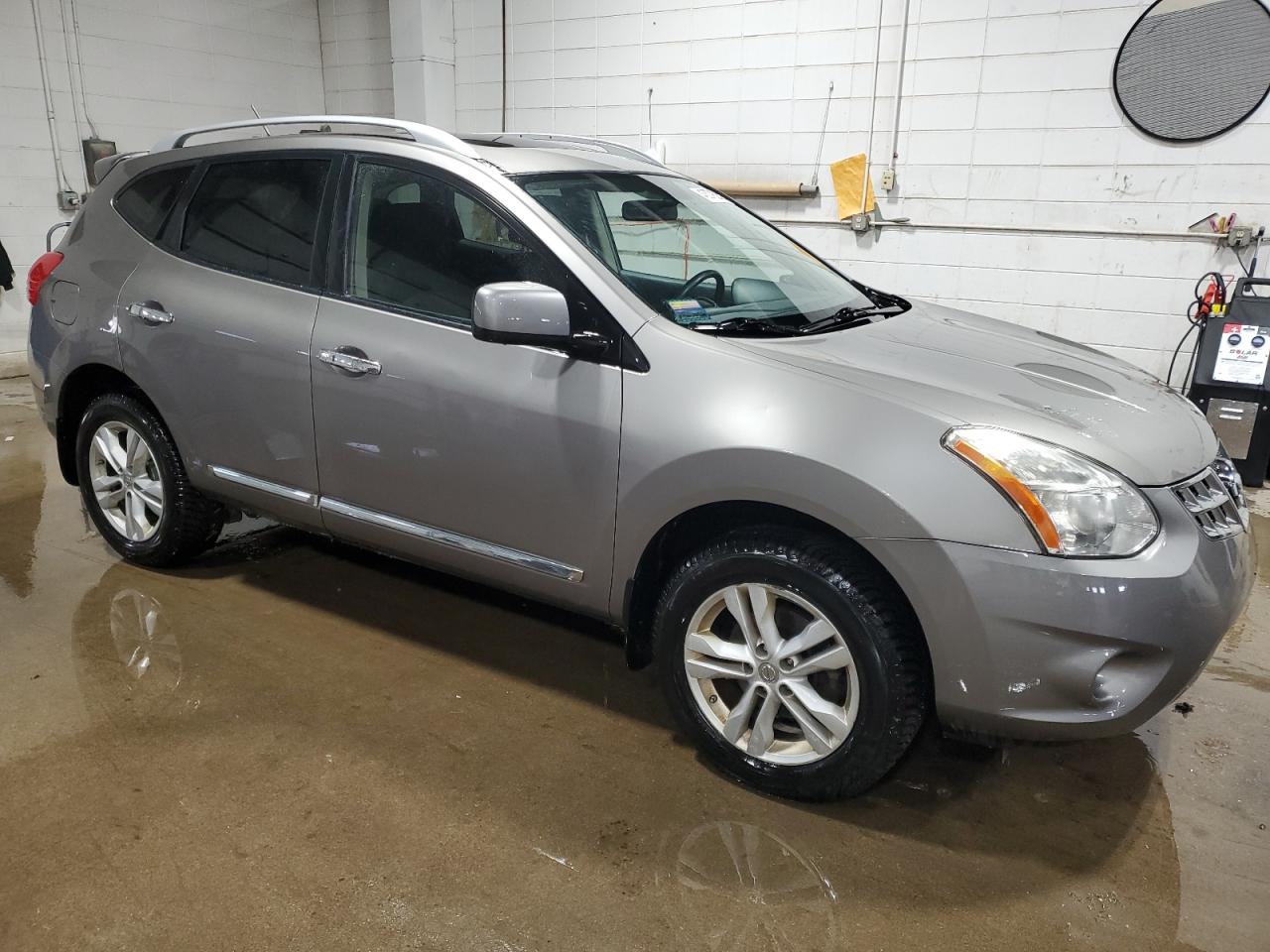2012 Nissan Rogue - Image 4