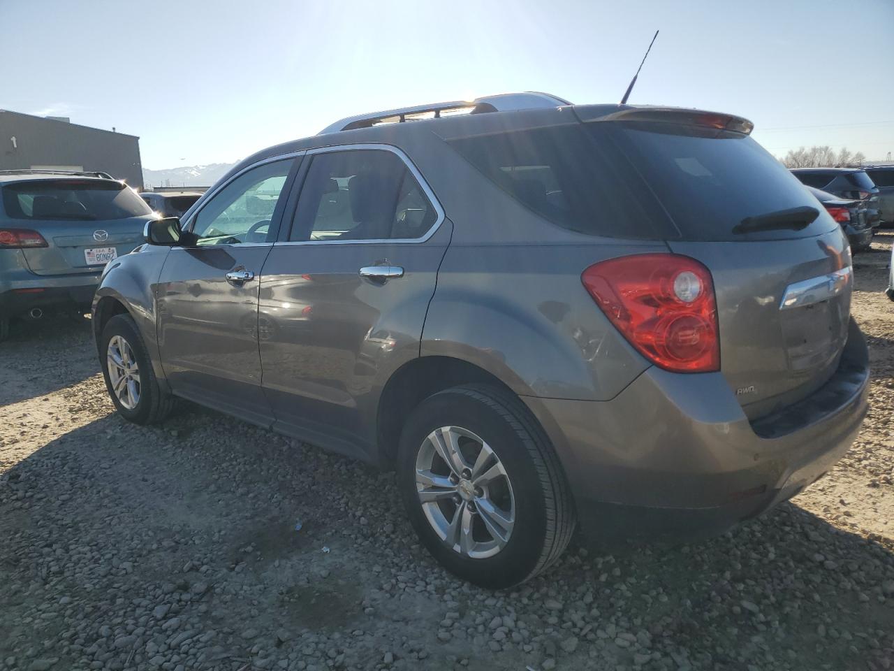 2011 Chevrolet Equinox - Image 2