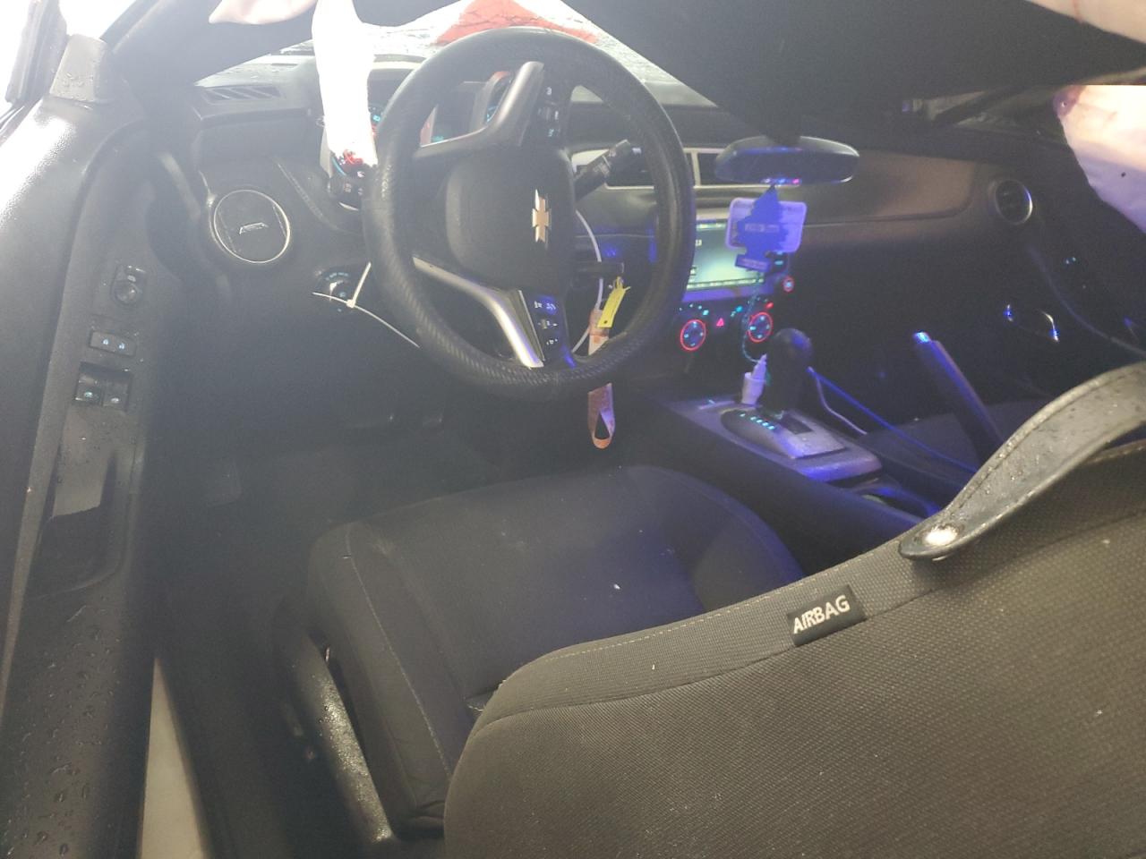 2015 Chevrolet Camaro - Image 8