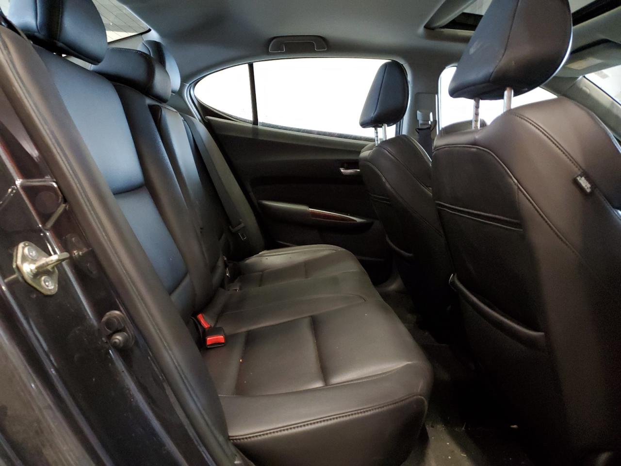 2016 Acura TLX - Image 11