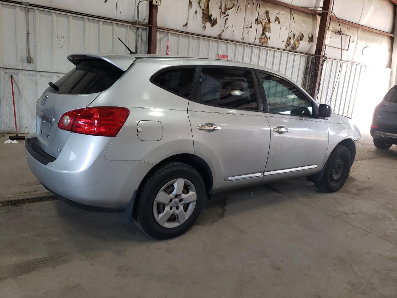 2011 Nissan Rogue - Image 3