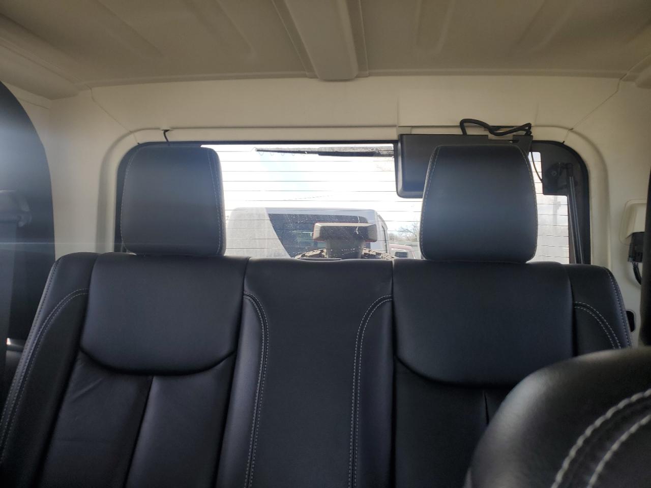 2013 Jeep Wrangler - Image 10