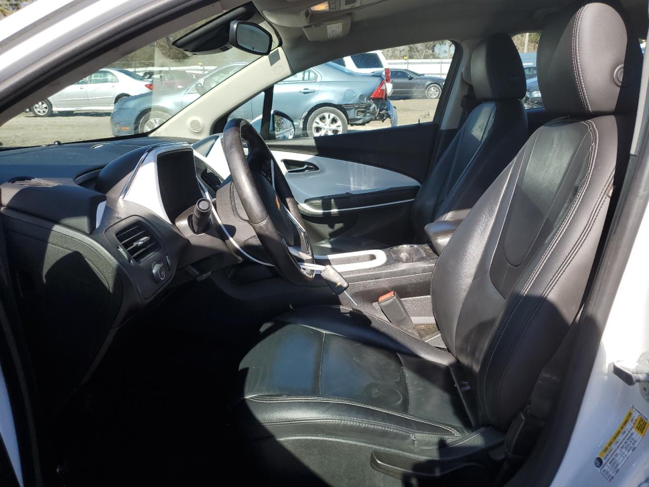 2015 Chevrolet Volt - Image 7