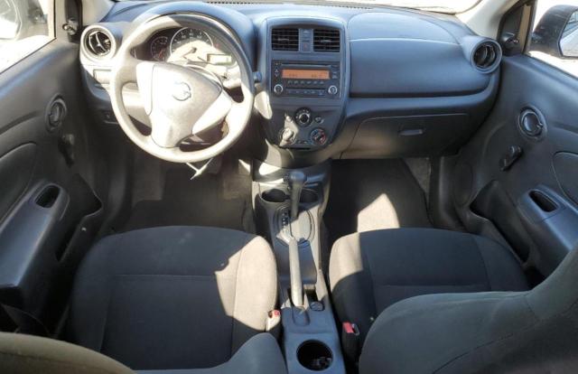 NISSAN VERSA 2015 Сріблястий