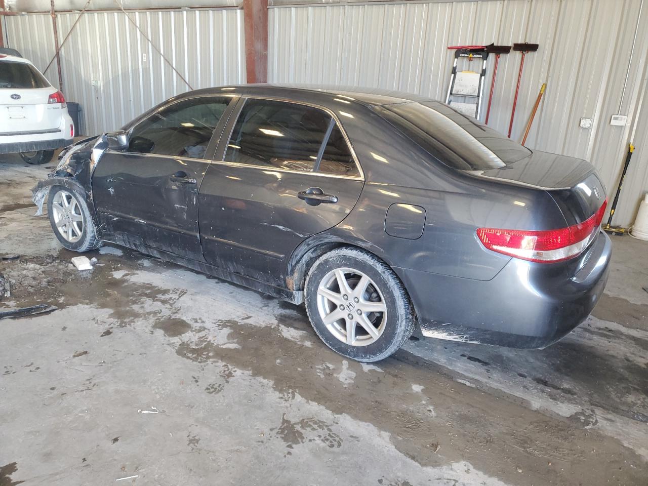 2003 Honda Accord - Image 2