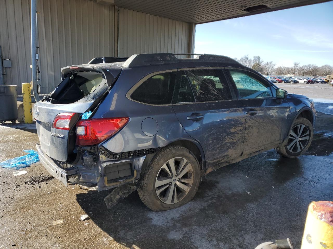 2018 Subaru Outback - Image 3