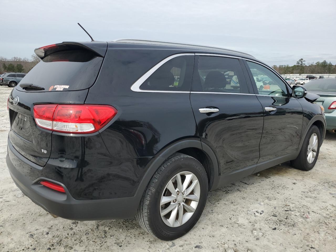 2018 Kia Sorento - Image 3