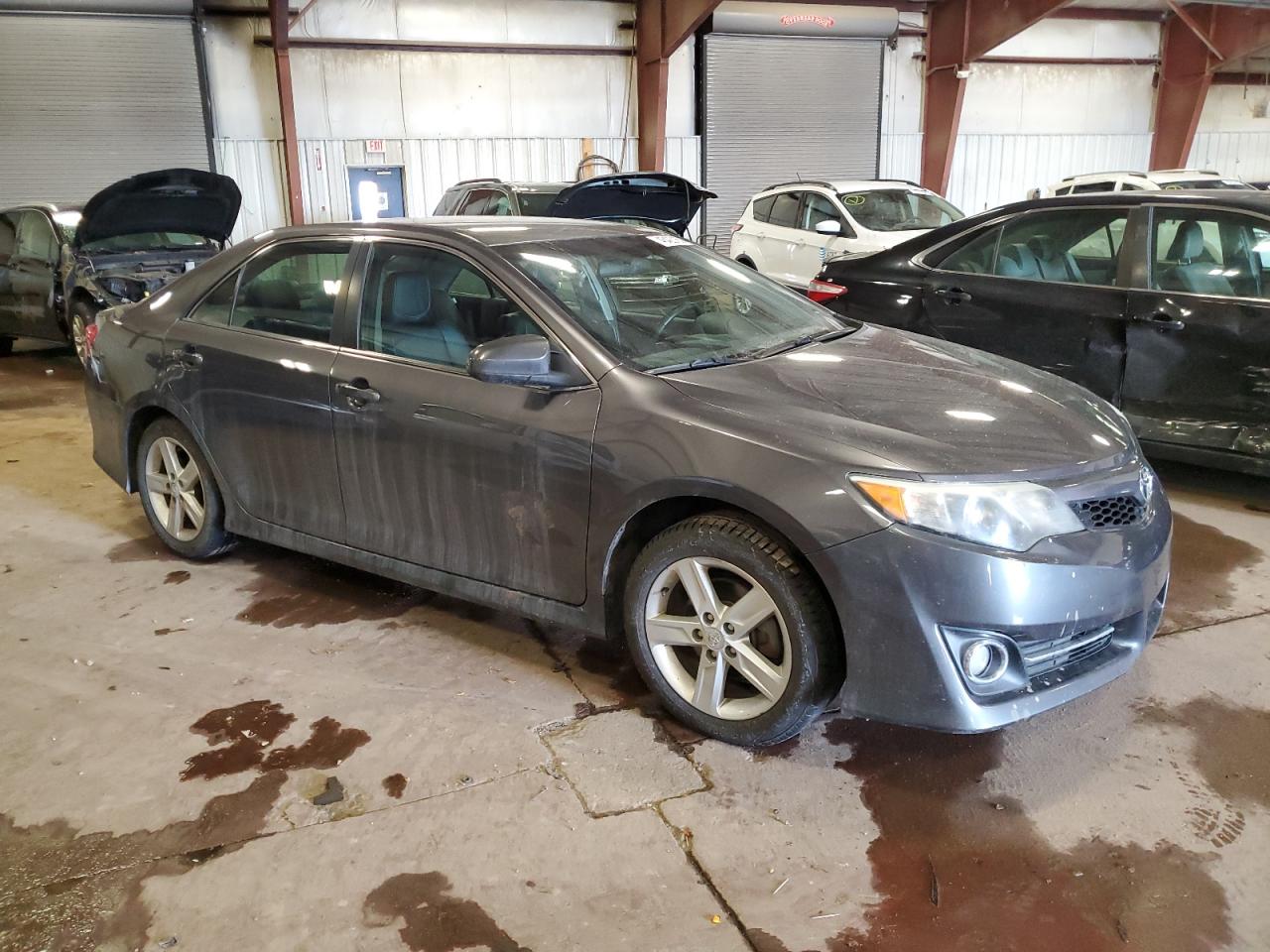 2014 Toyota Camry - Image 4