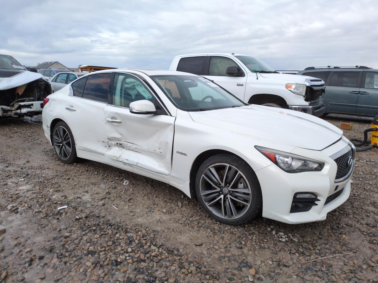 2015 Infiniti Q50 - Image 4