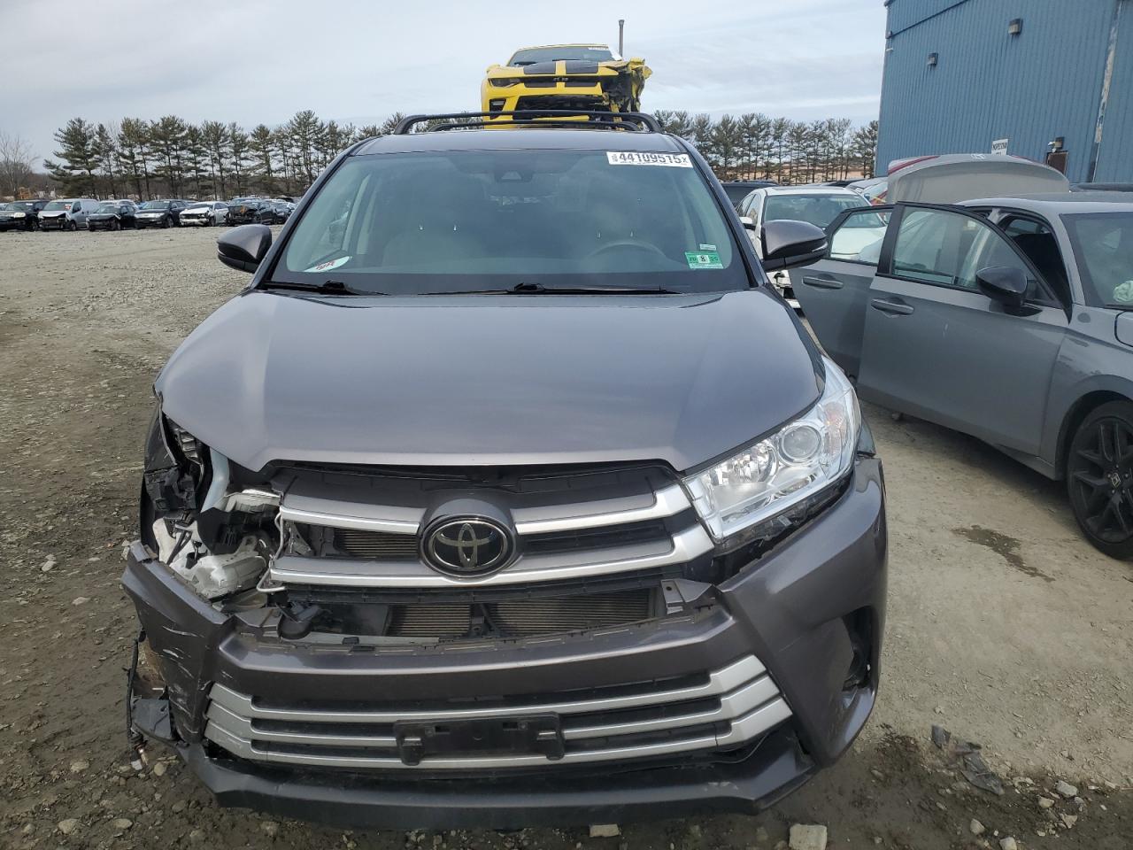 2018 Toyota Highlander - Image 5