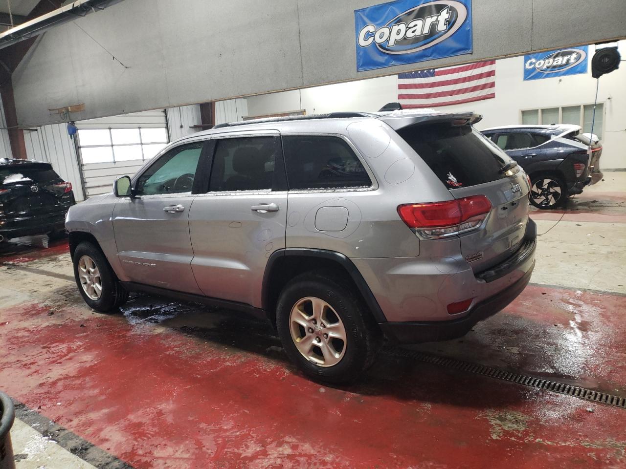 2016 Jeep Grand Cherokee - Image 2