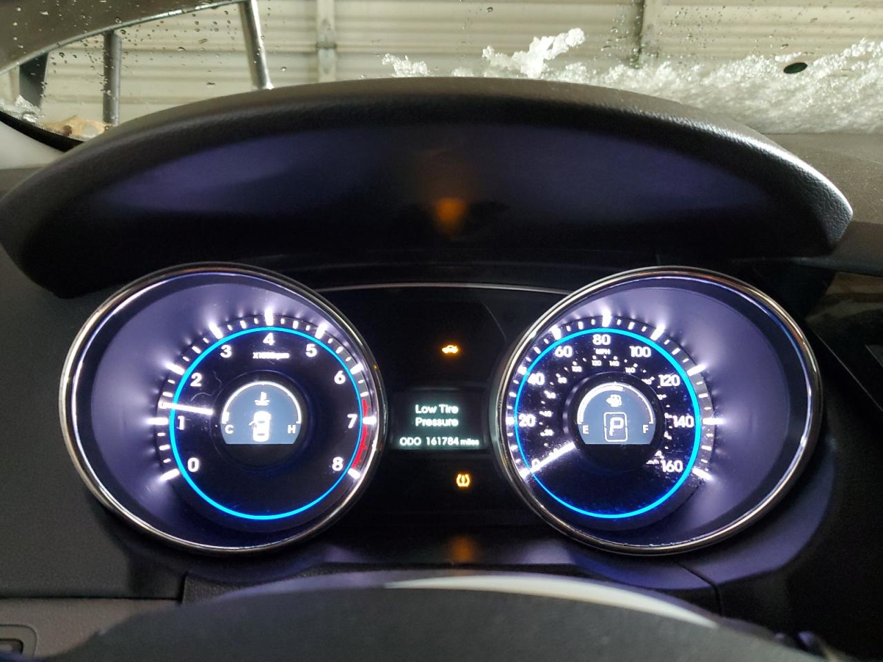 2014 Hyundai Sonata - Image 9