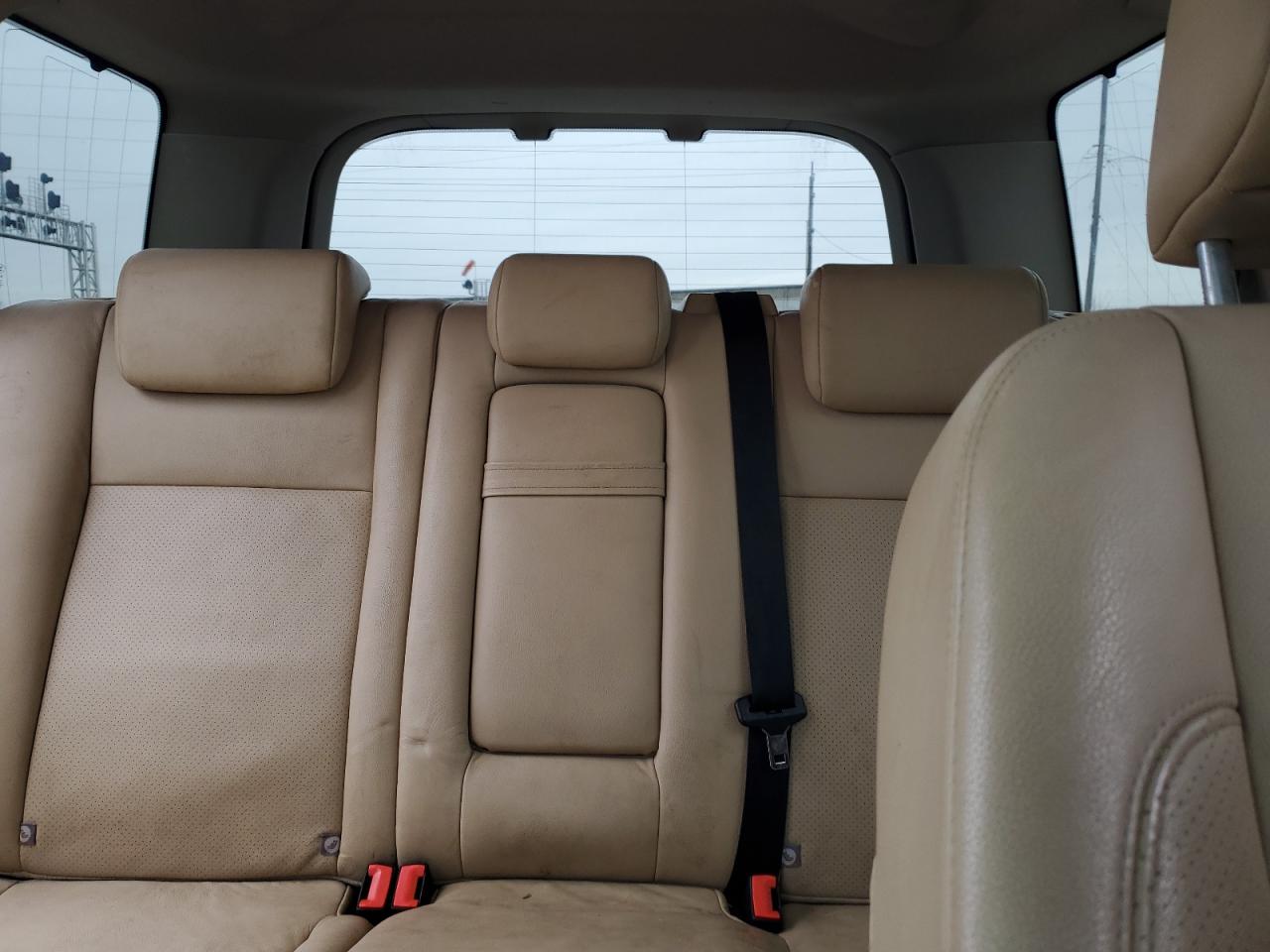 2008 Land Rover LR2 - Image 10